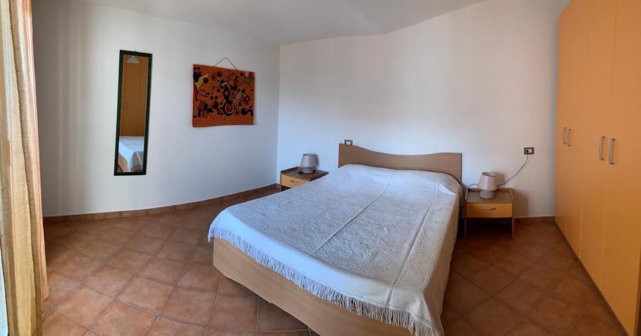 Delfino Apartment Cala Gonone Bagian luar foto